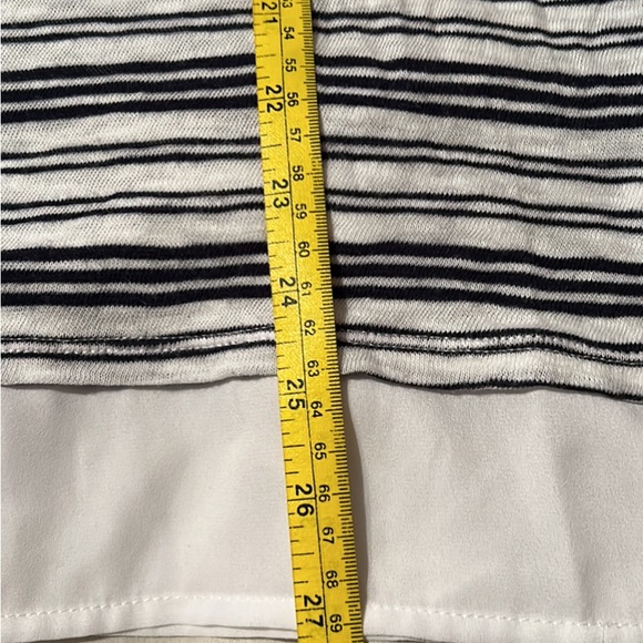 2 ladies size Large Long Sleeve Tops - Picture 7 of 9